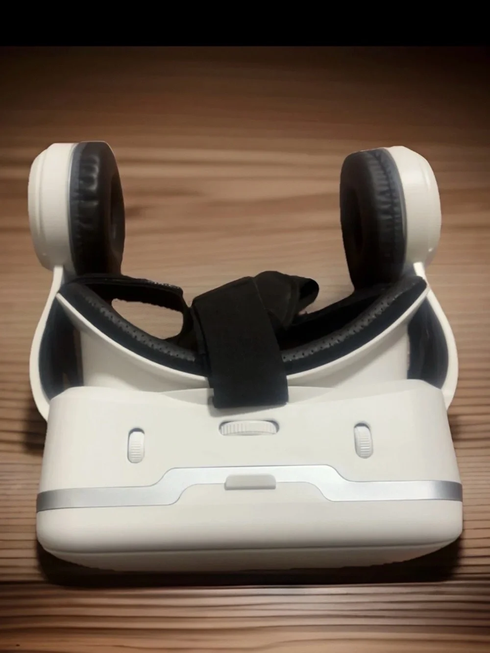 Standalone White VR Headset with Black Padding and Head Strap